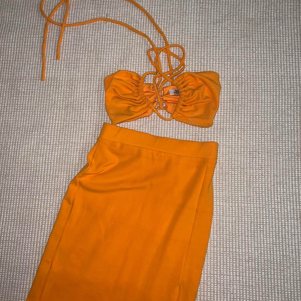 Two piece set - Picture 4 of 5